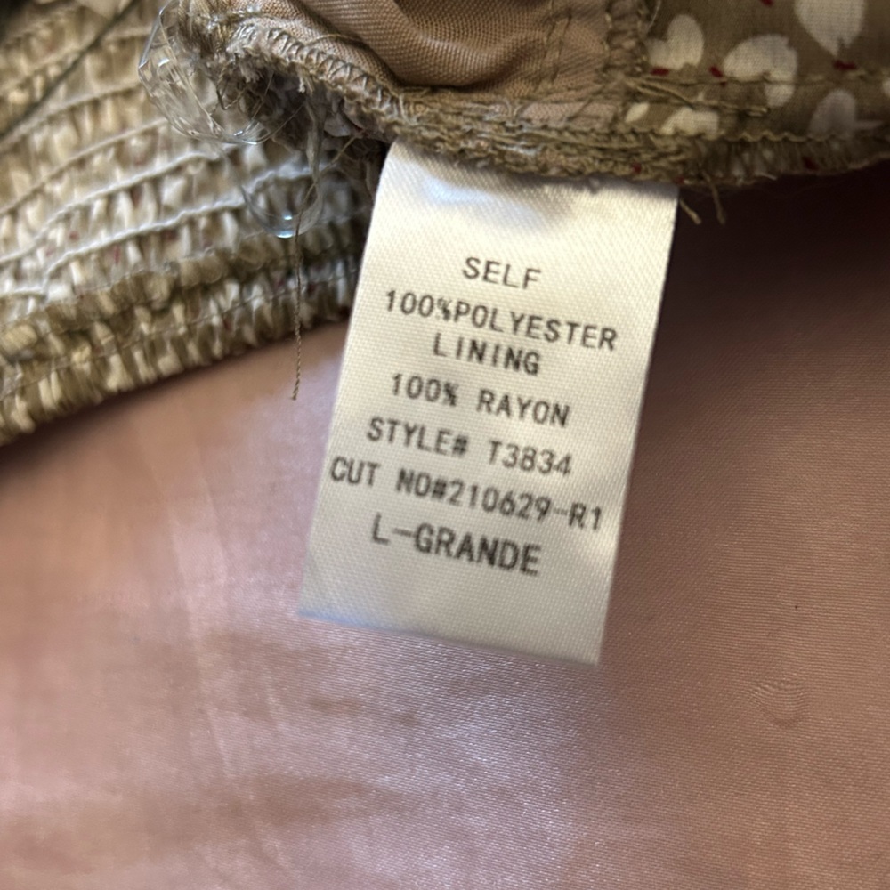 Top - Picture 4 of 4